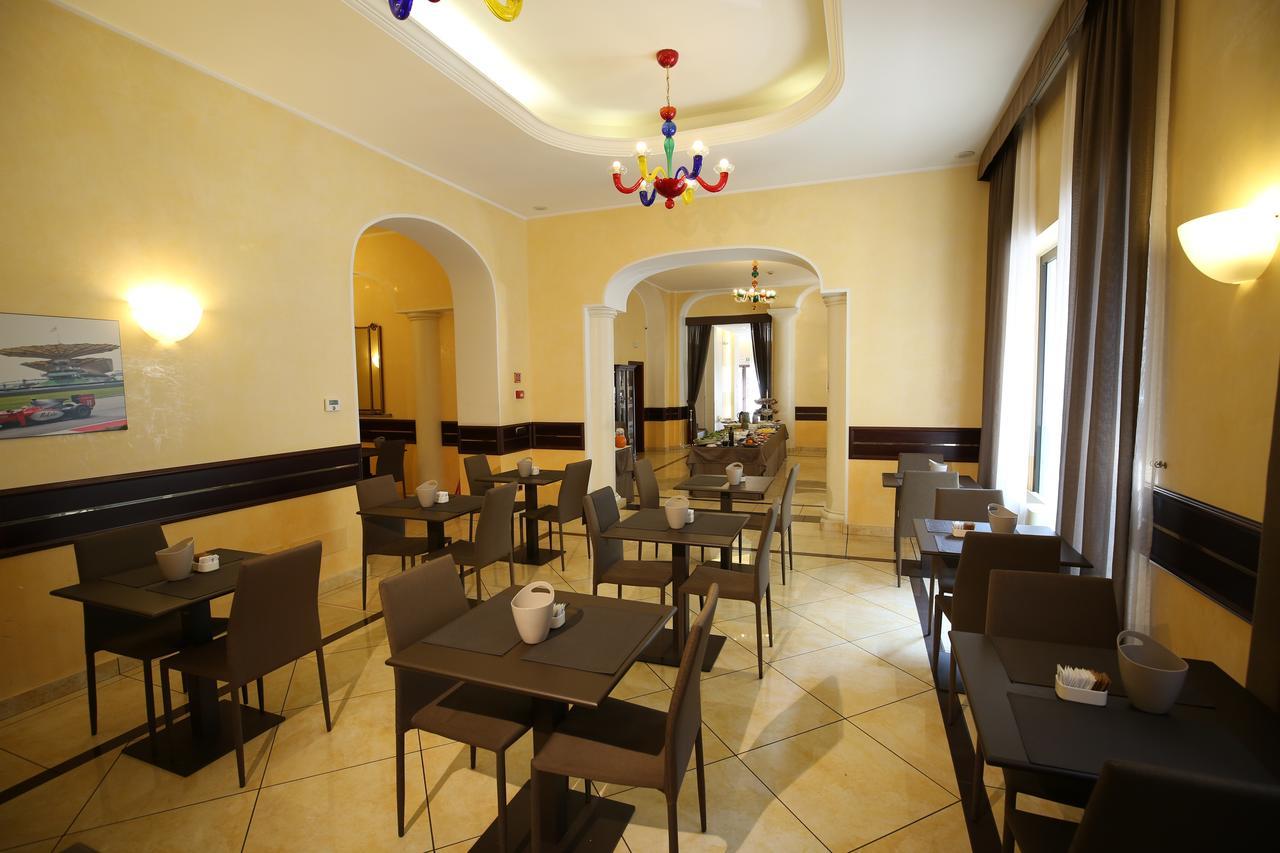 Mokinba Hotels Baviera Milano Eksteriør billede